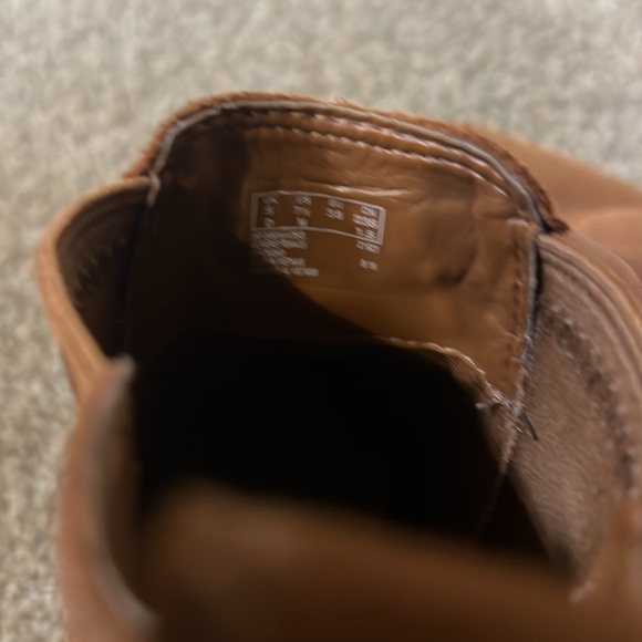 Like new Clarks suede boots - Picture 5 of 5